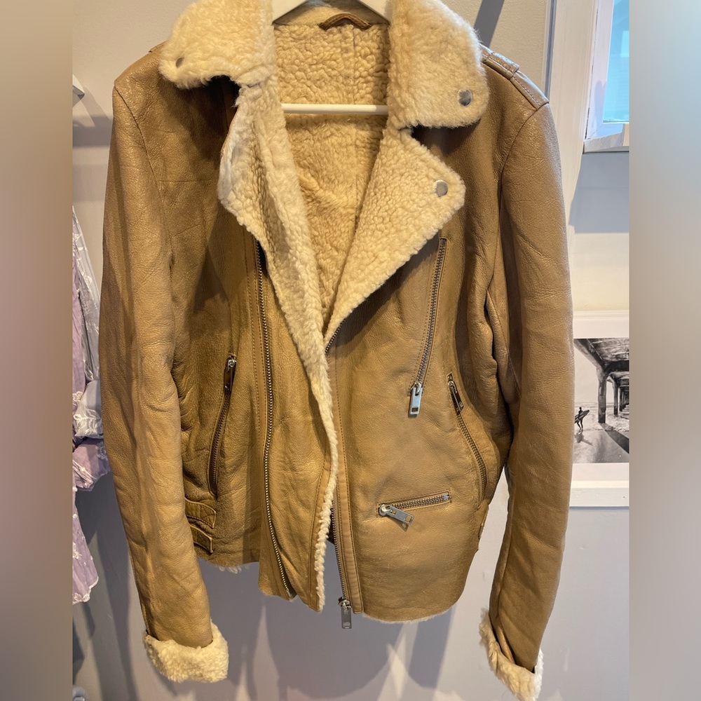 DIESEL mens shearling lthr jacket. Good condition, some aging of leather. Sz L